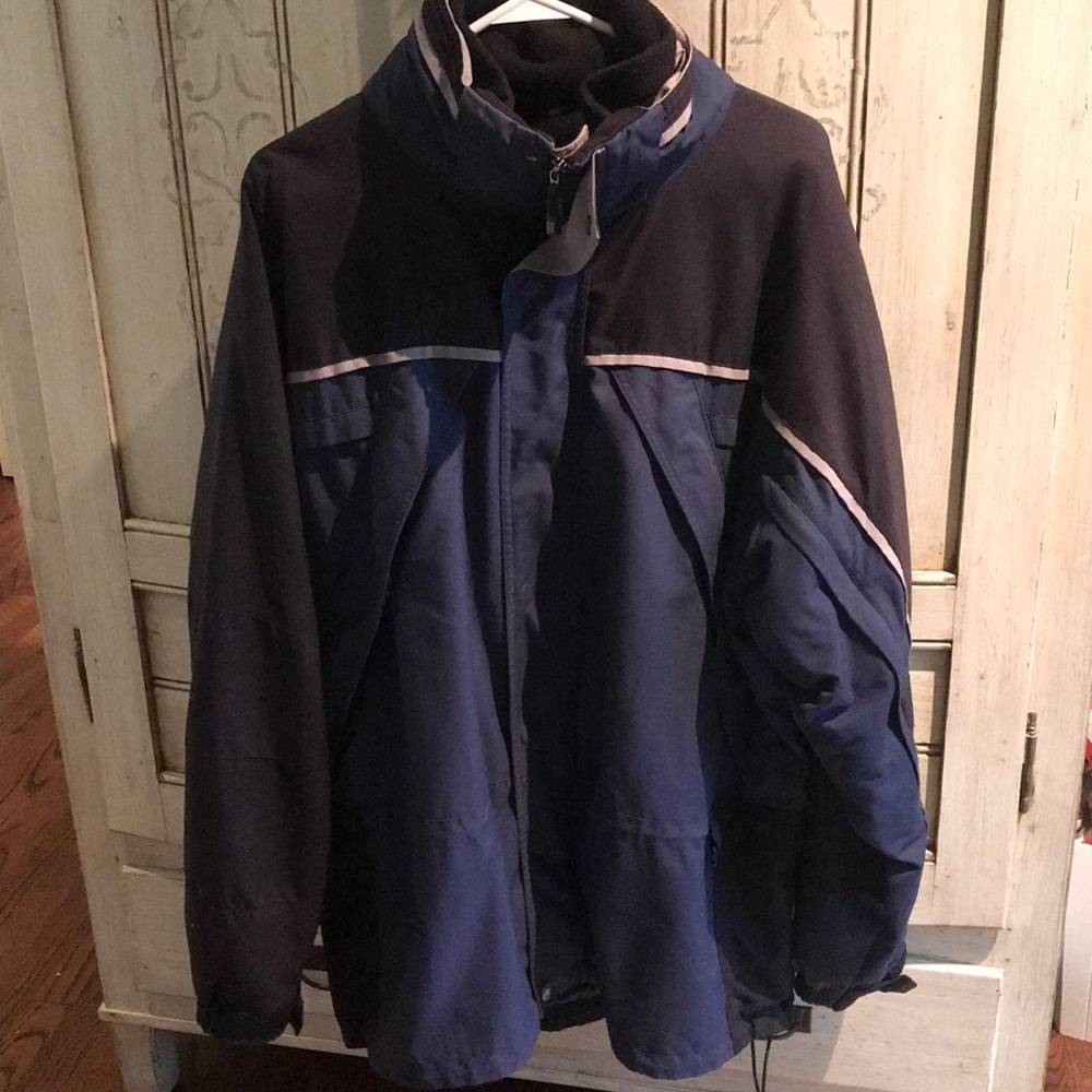 Men’s winter jacket with zip out liner